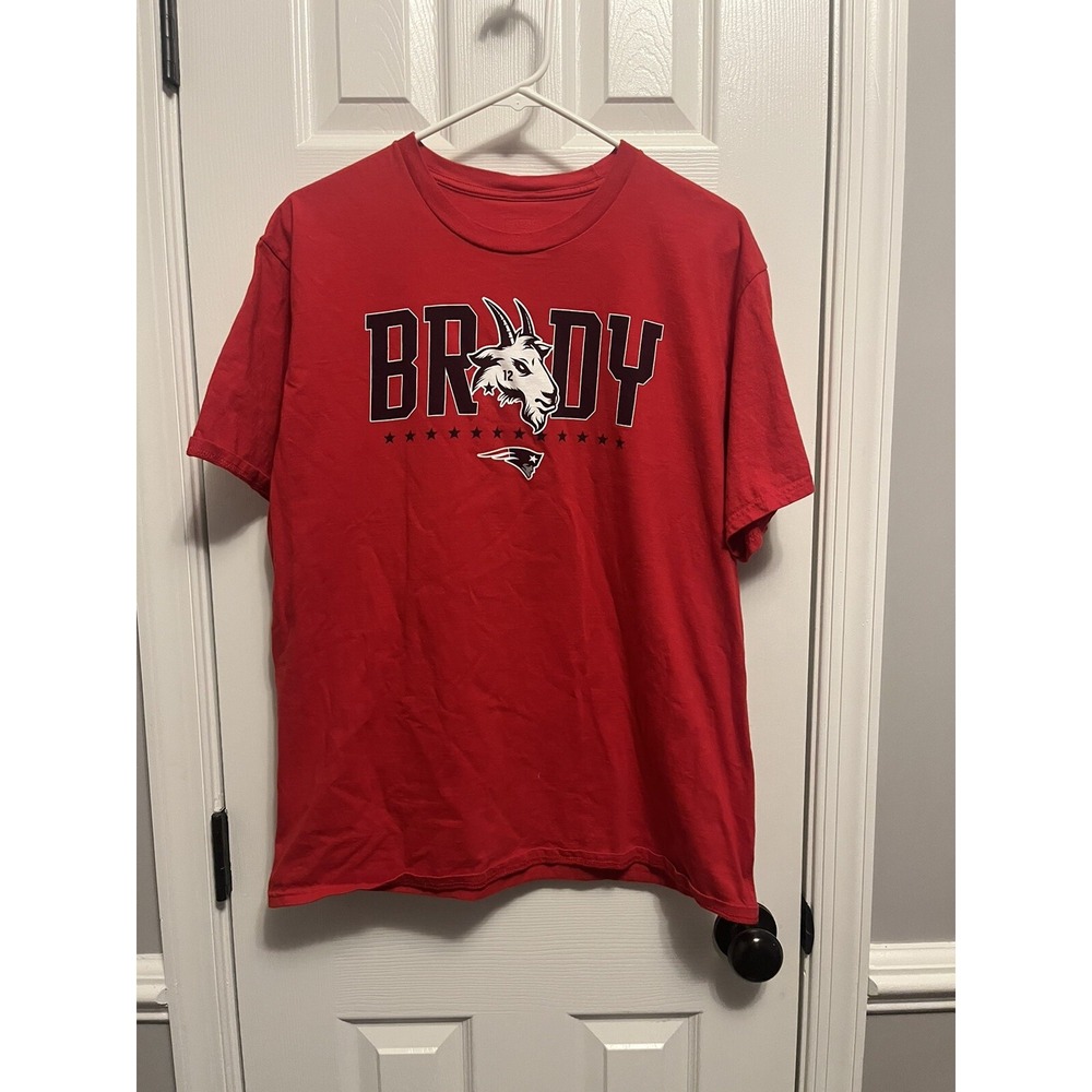 Red Tom Brady Patriots Fanatics New England GOAT T-Shirt 2019 - Men's Large